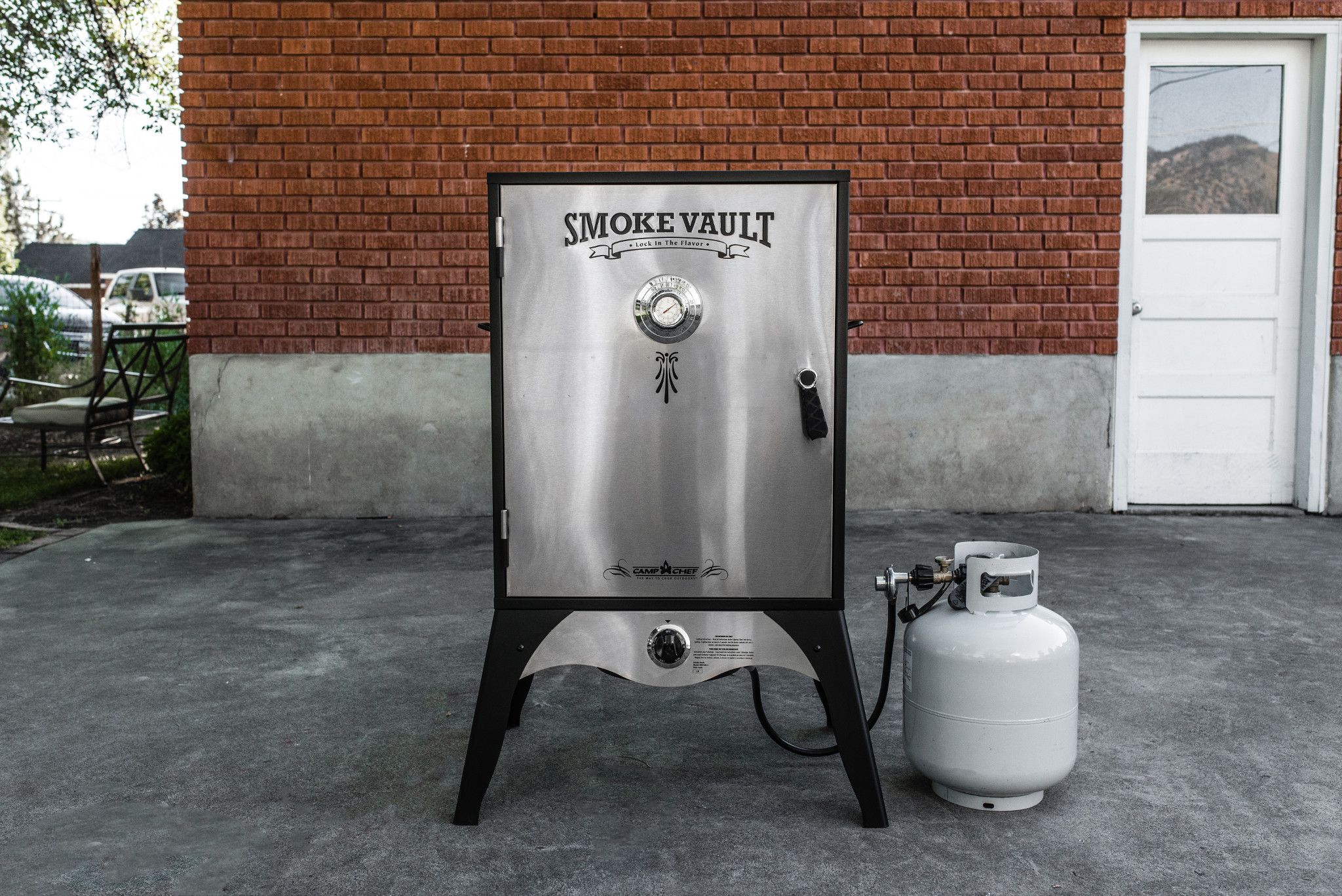 Smoke Vault 24"